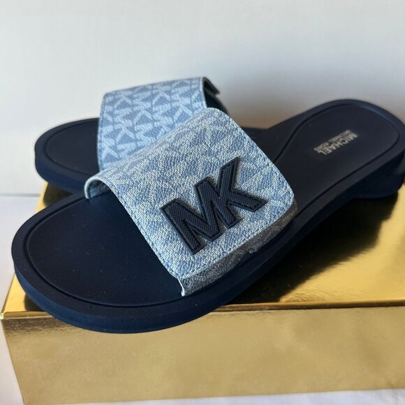 NEW MICHAEL KORS Wade Slide Sandals Size 9 RARE - Picture 1 of 3